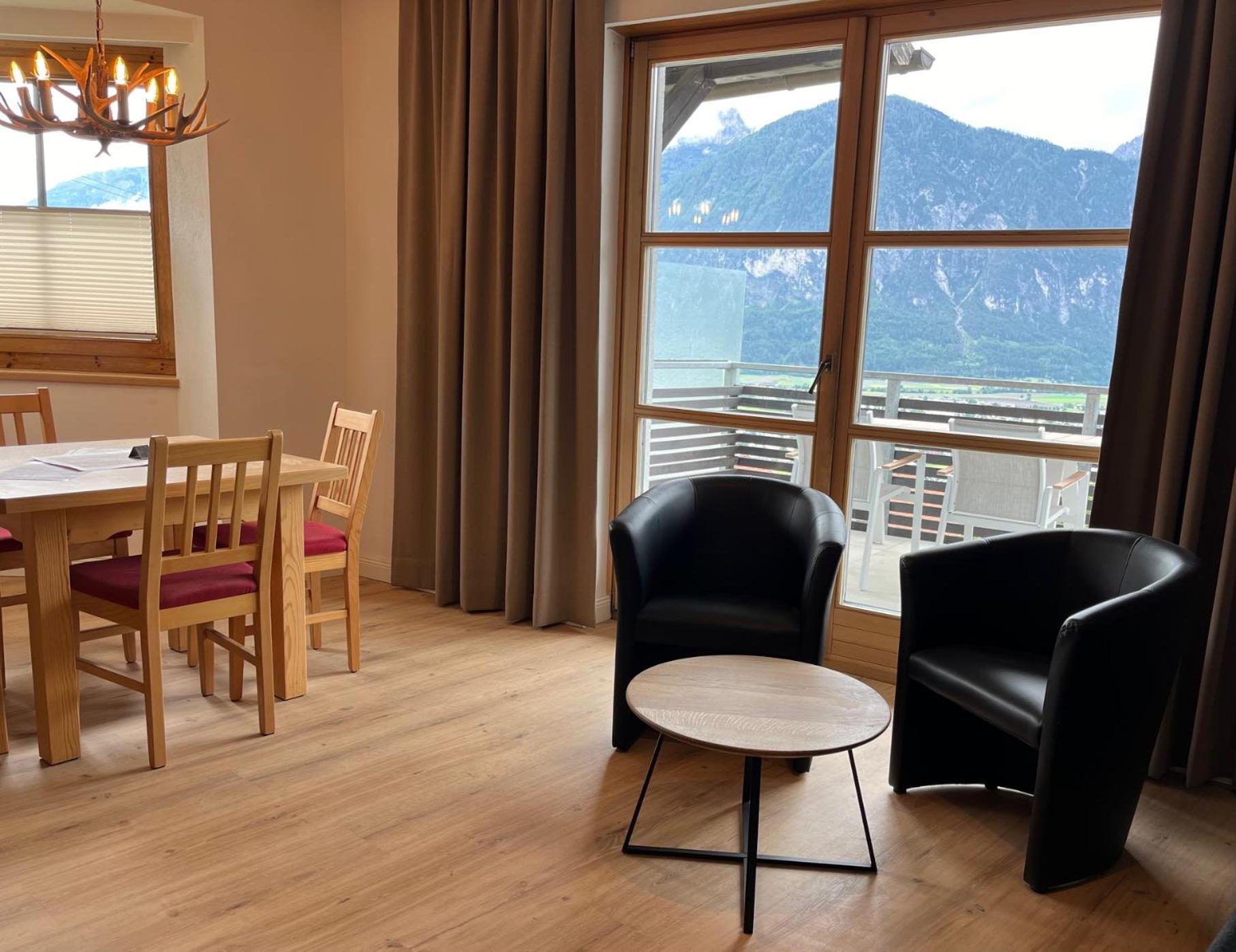 Sun Apartments - With Dolomiten Panorama Lienz Exteriör bild